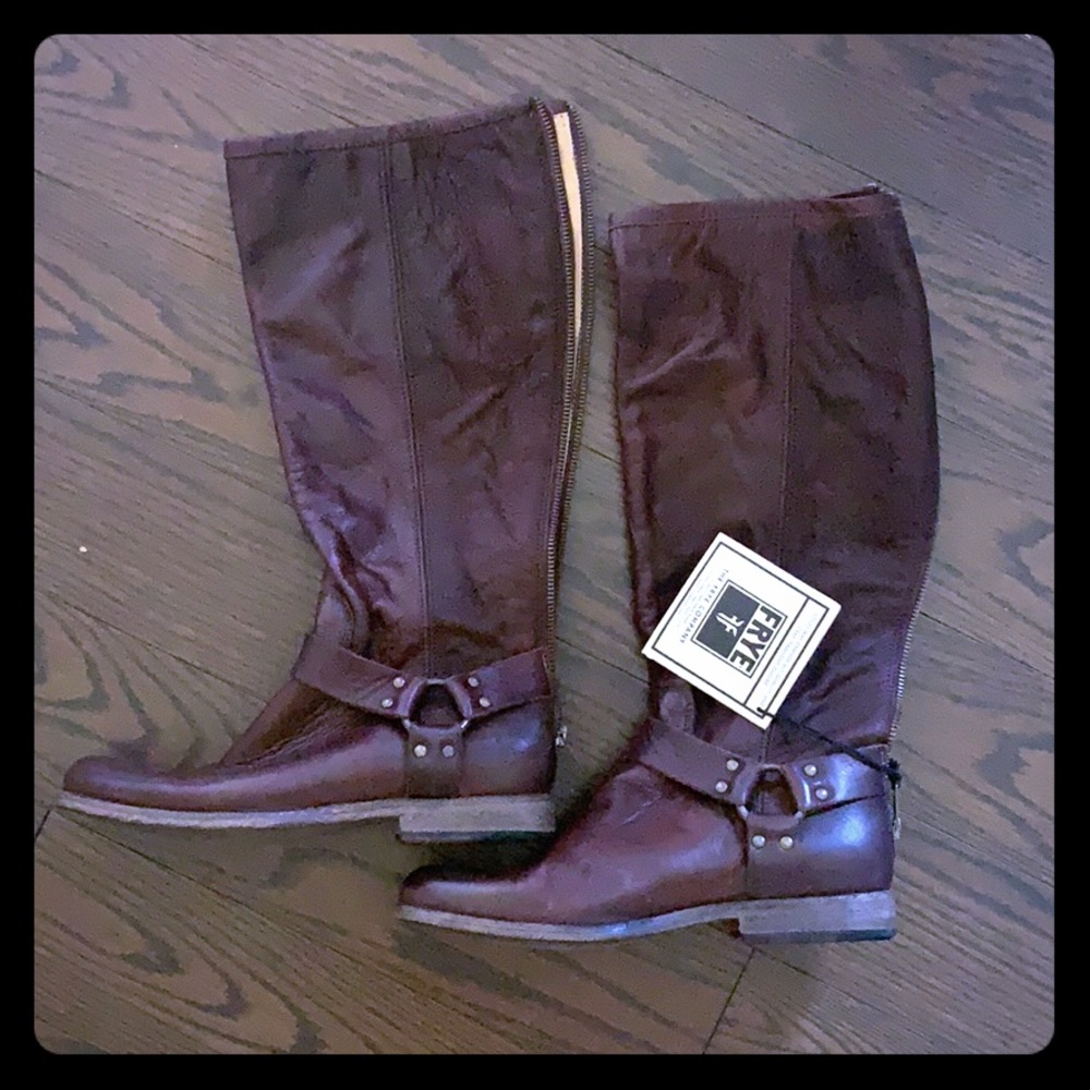 NEY Frye 💯 leather boots.